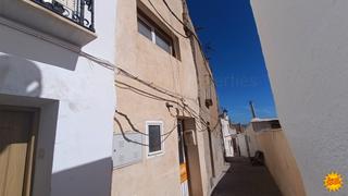 Casa adossada a Serón