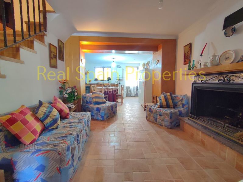Foto 13ffde0f-54d0-4118-bec5-36ee9416623b. Casa adosada en María