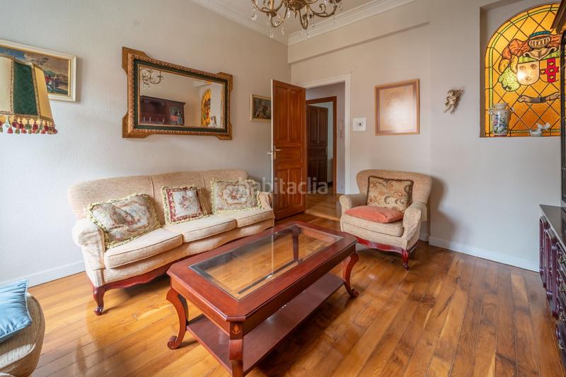 Foto 8be6ae52-8df0-4ec1-bf2a-f9dcf0f40dff. Etagenwohnung mit heizung in Segundo Ensanche Pamplona / Iruña