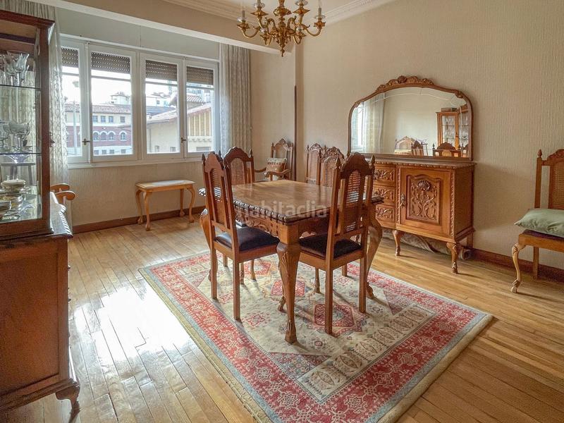 Foto f99cb9ed-b05a-403f-b8db-f7863318517d. Etagenwohnung mit heizung in Segundo Ensanche Pamplona / Iruña