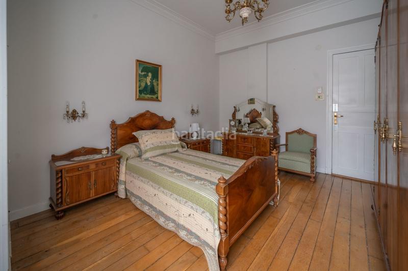 Foto f9ae7bb9-8b39-4cb0-a7ed-de733ea57826. Etagenwohnung mit heizung in Segundo Ensanche Pamplona / Iruña