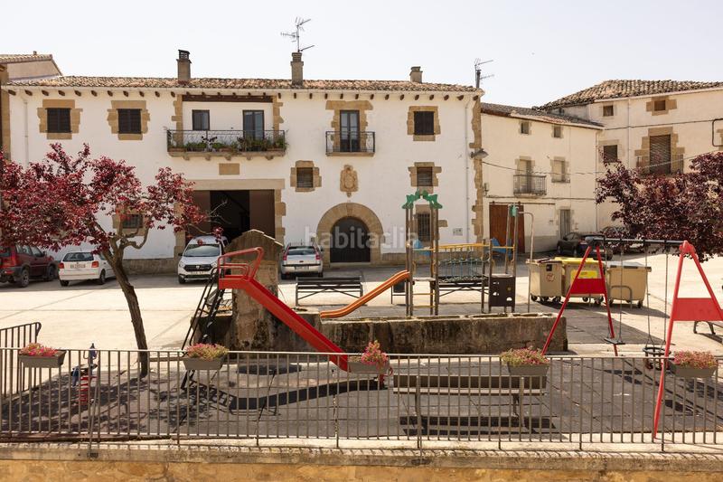 Foto e6ee1718-7748-4386-af27-882e68ba403e. Masía casa en calle mayor, lorca en Yerri