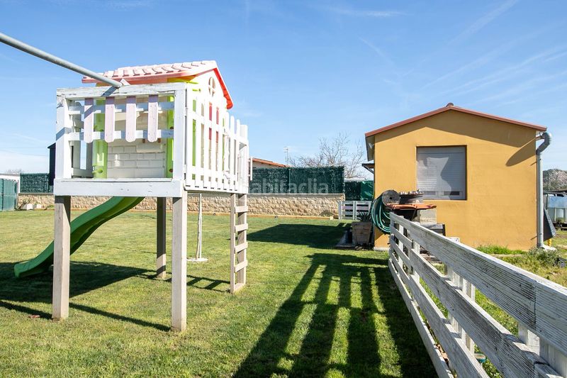 Foto 53d72aaf-3109-4317-84ed-61357e98f159. Finca rústica a Mendigorria