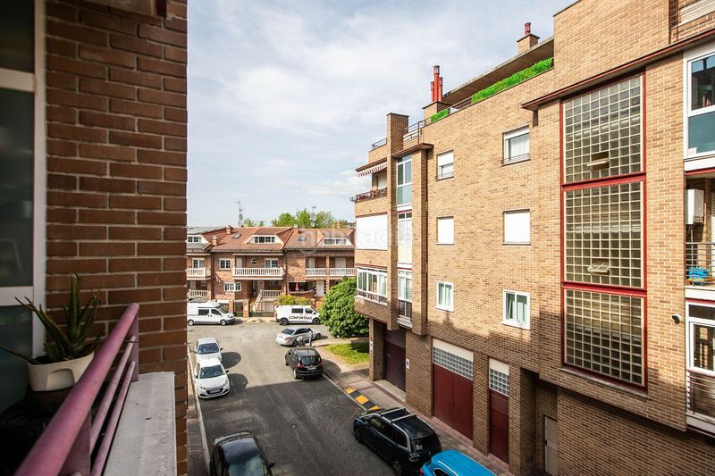 Foto c02405ca-ed45-47f8-8ca0-d497a3e58fc9. Pis amb calefacció a Barañáin / Barañain