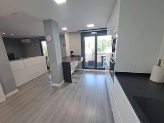 Etagenwohnung  Irumbidea. Piso en venta en calle irumbidea , puente la reina