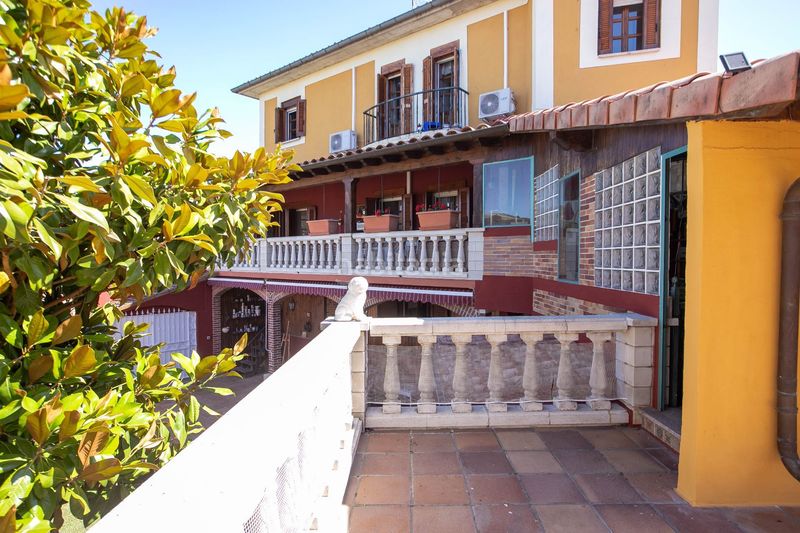 Foto 42362e3e-2b3c-44ed-9564-18b4f025900d. Casa amb calefacció a Legarda