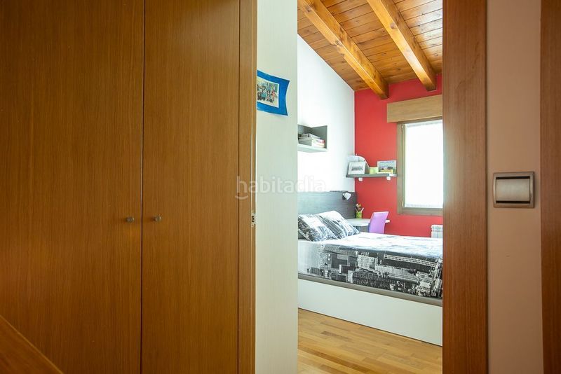Foto 39b61781-6738-40e1-8119-8d079863d8e5. Casa adossada amb calefacció a Irurtzun