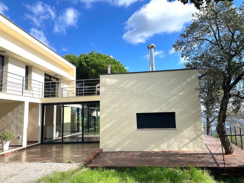 Foto ae52f085-075f-425e-a6cb-44e6e4ff9338. Casa amb xemeneia calefacció aparcament a Palafolls