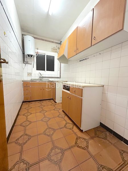 Foto ebebb0b1-3f2d-4e82-ab8c-a022bc97082b. Pis a Sants-Badal Barcelona