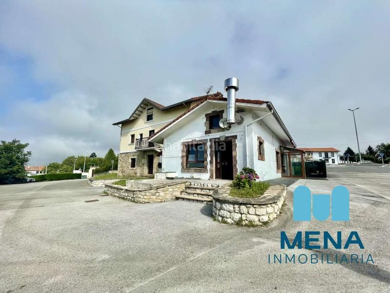 Foto 153dd702-0cdd-4715-994f-a0e221269580. Chalet mit parking in Maoño - Azoños Santa Cruz de Bezana