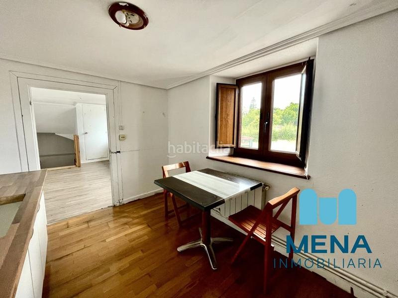 Foto 3377e556-6526-4c68-8abc-b65b5e83fd6d. Chalet mit parking in Maoño - Azoños Santa Cruz de Bezana