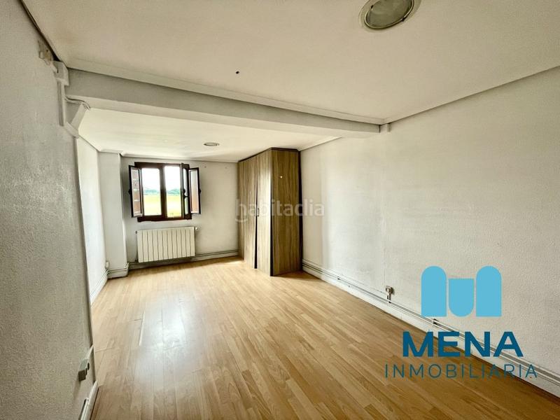 Foto a0492ec5-6f06-4cc7-955a-8d7b36552e8e. Chalet mit parking in Maoño - Azoños Santa Cruz de Bezana