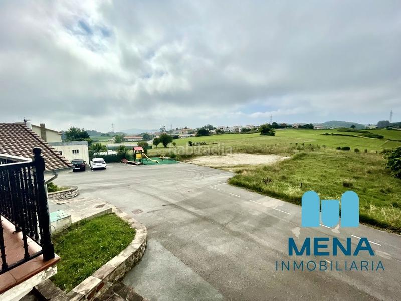 Foto f3a282de-cb4f-4b7d-a4c9-c7e963641d16. Chalet mit parking in Maoño - Azoños Santa Cruz de Bezana