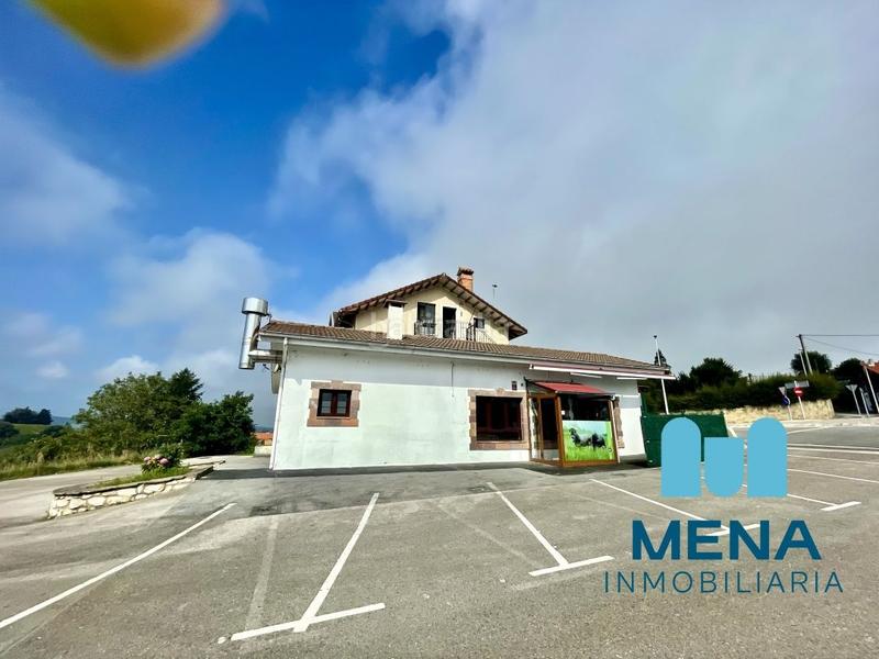 Foto fa0ad8e3-043f-458e-8623-dc3a84d73a57. Chalet mit parking in Maoño - Azoños Santa Cruz de Bezana