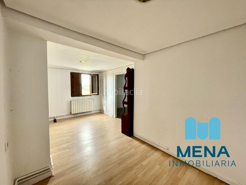 Foto ff9a117c-0597-45cf-b6bd-348670349fe0. Chalet mit parking in Maoño - Azoños Santa Cruz de Bezana