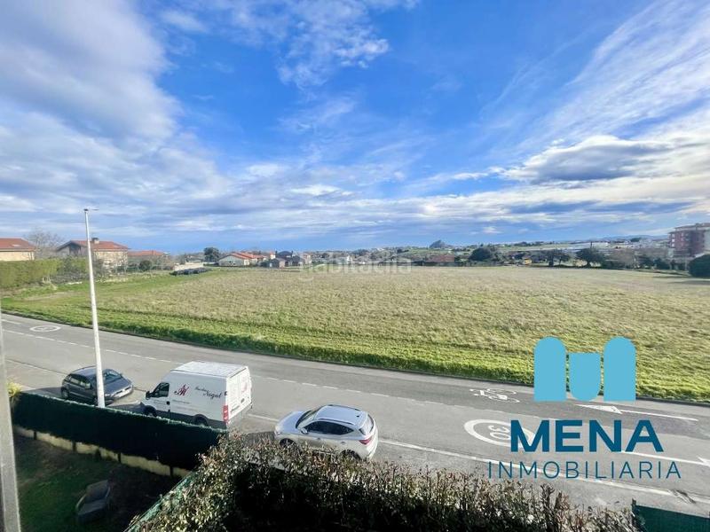 Foto 10865c5e-13c3-4c69-84be-6b54855e6aba. Dúplex espectacular dúplex con terraza en Bezana - Prezanes Santa Cruz de Bezana