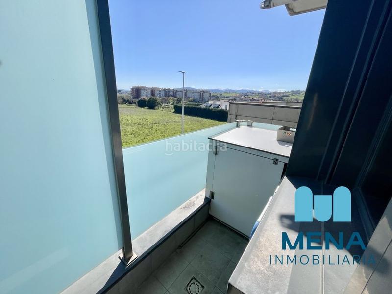 Foto bfc58a09-bdef-4f71-acda-f1bcbed61c22. Dúplex espectacular dúplex con terraza en Bezana - Prezanes Santa Cruz de Bezana