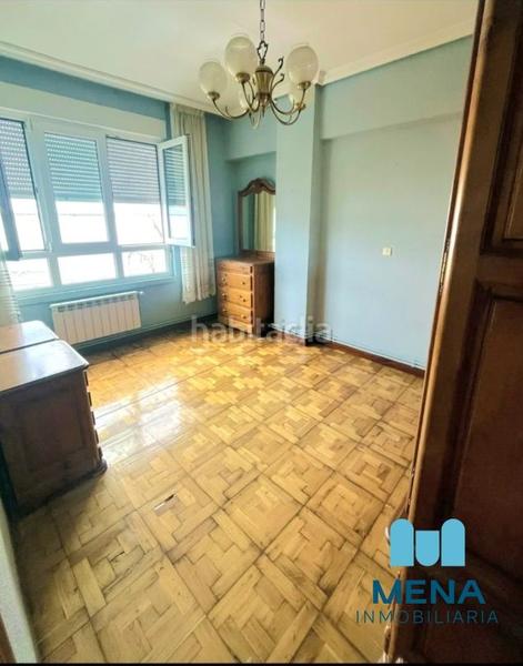Foto 199c6571-e5e0-4e37-a83c-0ddf2c699e1d. Piso amplio piso en Inmobiliaria - Barreda Torrelavega