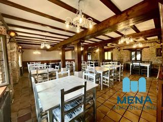 Lloguer Xalet a Maoño - Azoños. Espectacular casa con negocio de restauración en el alto de maoñ