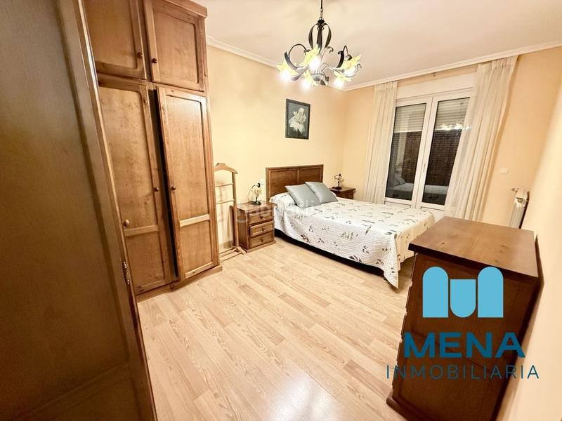 Foto e2458fac-7f35-4c75-9bf7-26cf62ea2156. Casa adossada amb aparcament a Oruña Piélagos