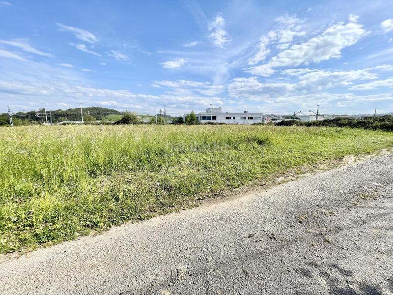 Foto 2b4c5230-1489-4646-aaec-2c3d4217b3c9. Terrain résidentiel dans Bezana - Prezanes Santa Cruz de Bezana