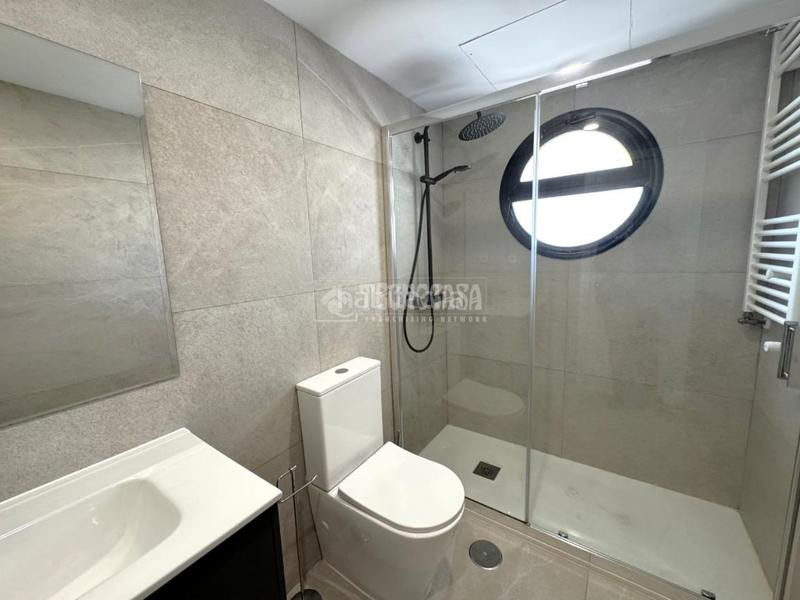 Foto ce716465-2121-4586-bcff-0856c51f8133. Piso  en venta en Montecarmelo Madrid