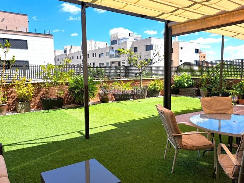 Foto 3a3e2483-fc1d-4f4a-9732-faf8f8aad193. Piso  en venta en Montecarmelo Madrid