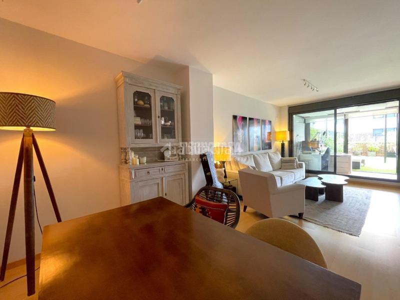 Foto 54d69153-806f-4379-9dda-2036873a1d28. Piso  en venta en Montecarmelo Madrid