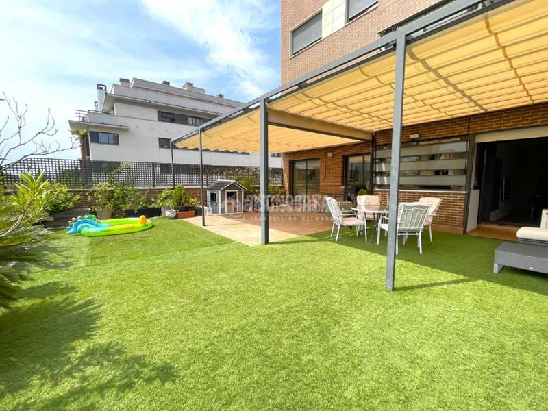Foto 8ced07ce-eb0a-451f-9f80-7d6f1b8cff15. Piso  en venta en Montecarmelo Madrid