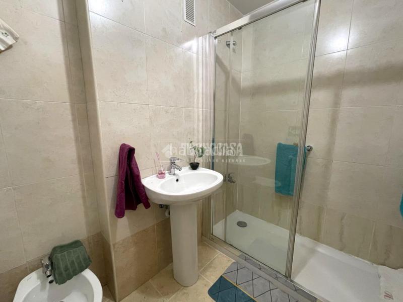 Foto a476d9a3-48ad-4bd7-b4f9-ab8d694a9e6b. Piso  en venta en Montecarmelo Madrid