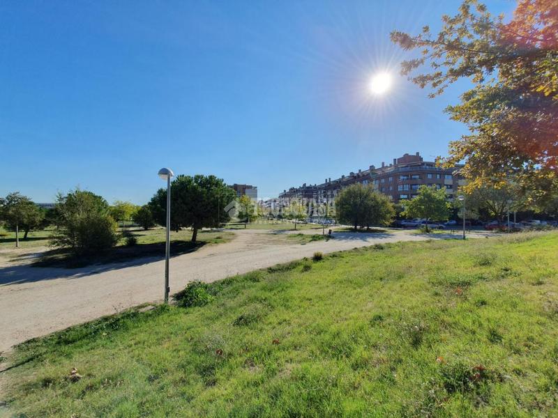 Foto c5c7c6cb-39dd-44f0-84f6-0576706f375e. Piso  en venta en Montecarmelo Madrid