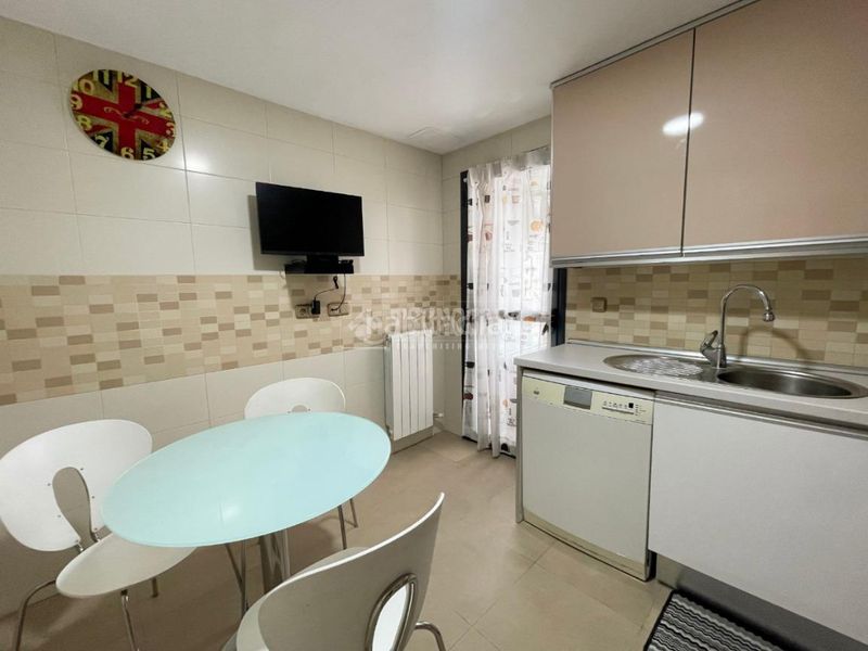 Foto 41bda174-ebcb-4f2c-86b1-4ed4f07cf9e5. Piso  en venta en Montecarmelo Madrid