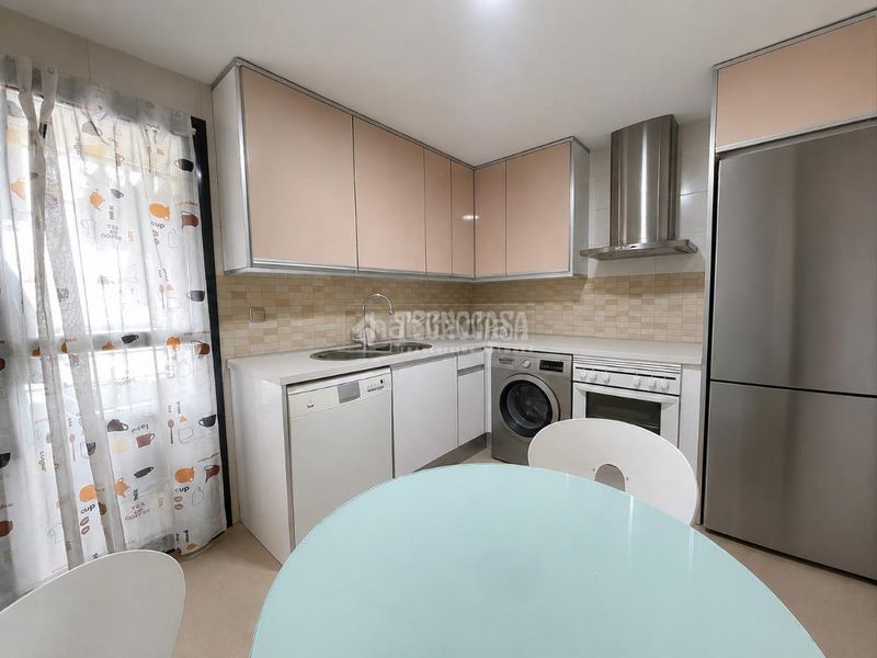 Foto 85d58879-7c1c-4d66-b102-8a3ed5537f04. Piso  en venta en Montecarmelo Madrid
