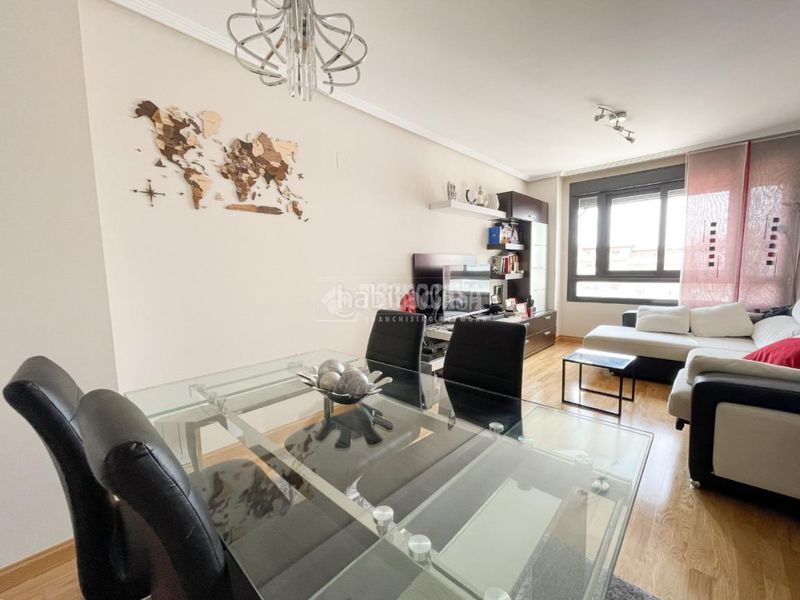 Foto c11f148c-63d2-4048-bd93-8d6752d6be43. Piso  en venta en Montecarmelo Madrid