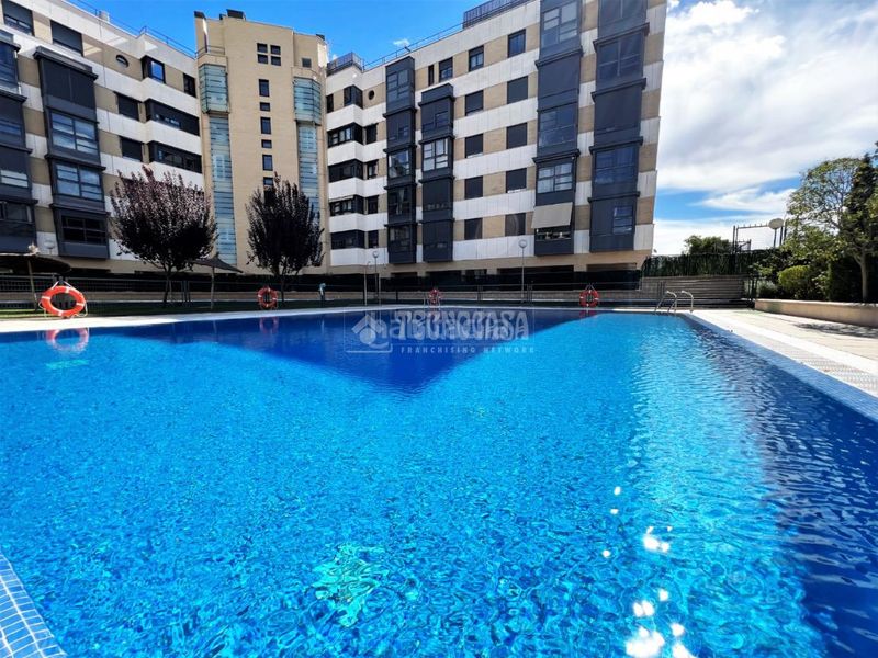 Foto f434a863-3096-4222-9b3e-9375db1d28e2. Piso  en venta en Montecarmelo Madrid