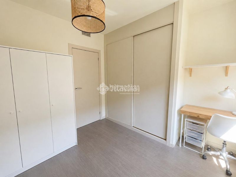 Foto e603bd89-f218-4556-8664-356332da095d. Pis amb calefacció aparcament piscina a Montecarmelo Madrid