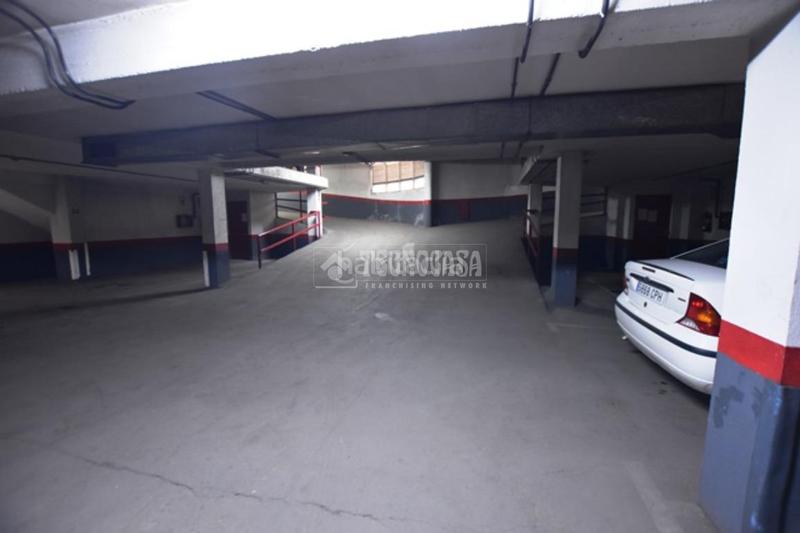 Foto 35eaf125-ca00-406f-abef-4e9db9ddd9df. Parking coche boxplaza de garaje en venta en Getafe norte Getafe