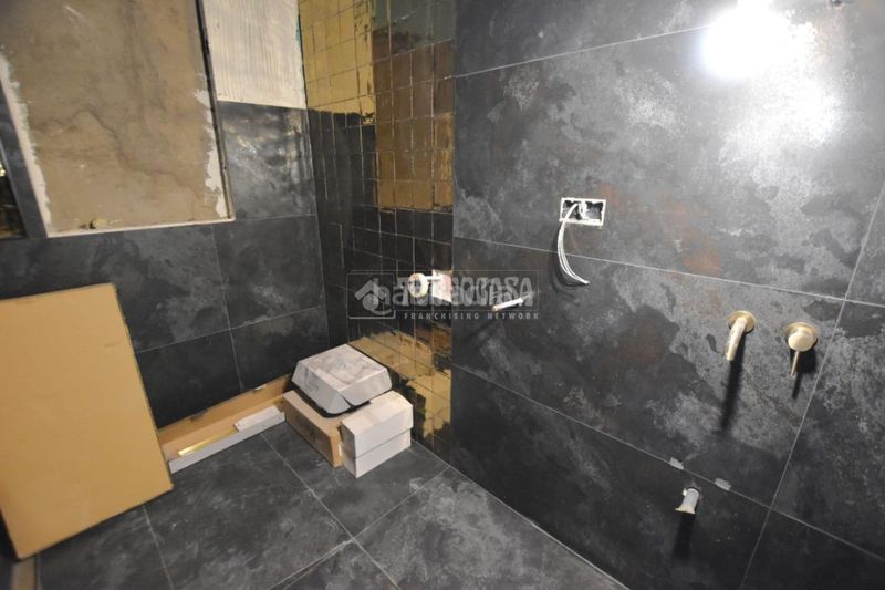 Foto 99d28944-b00d-4ea4-b7ad-be98b71a6801. Local comercial amb calefacció a Getafe norte Getafe