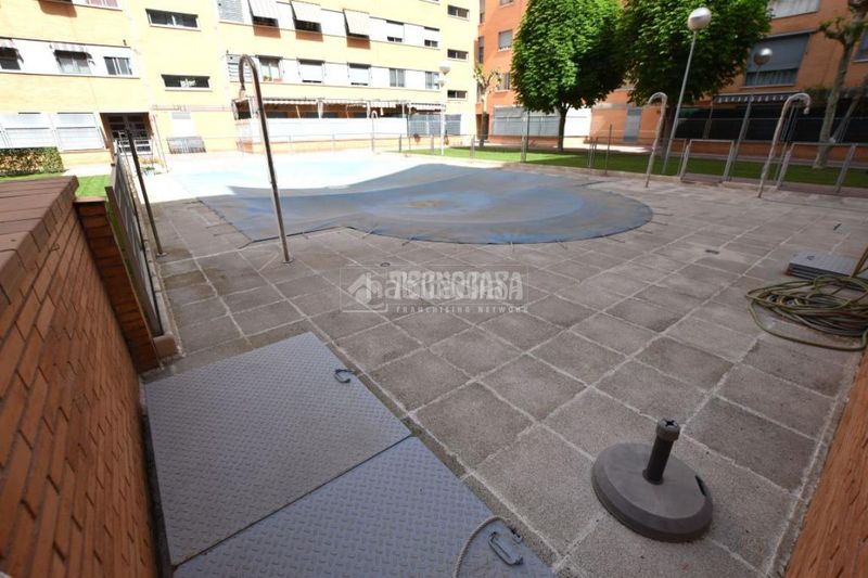 Foto 23fc0bba-544d-4e97-8090-53ac0957ea89. Flat with heating parking pool in Getafe norte Getafe