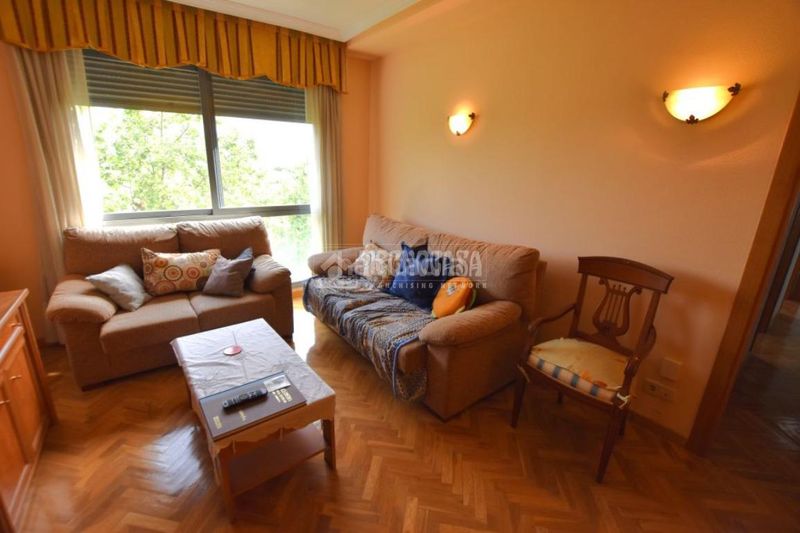 Foto 87308ec5-c343-4784-afe6-a88ab9b2d366. Flat with heating parking pool in Getafe norte Getafe