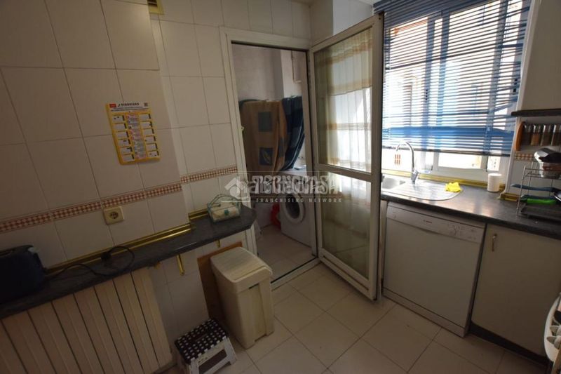 Foto 9333aa1f-5e79-404c-8c69-8f8cbb83c26e. Pis amb calefacció aparcament a Getafe norte Getafe