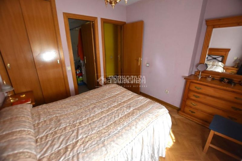 Foto e7f4d82c-a9a7-4ae1-b756-73b154e61408. Pis amb calefacció aparcament a Getafe norte Getafe