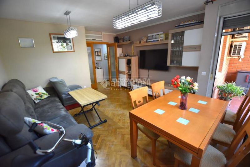 Foto 57bbd0e6-2fca-4908-a13d-2f101e54e223. Flat with heating parking in Getafe norte Getafe