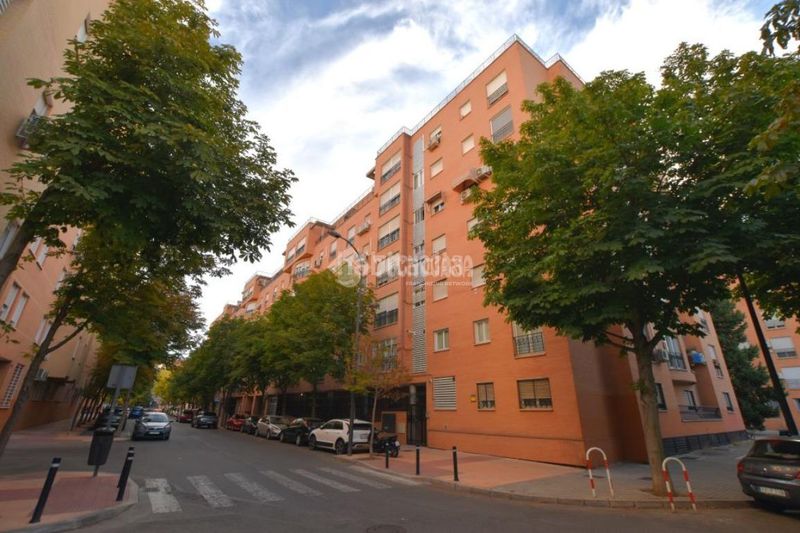 Foto 1cfcc3f3-f3c7-4bf0-9e25-3e5df91d84ea. Aparcament cotxe a Getafe norte Getafe