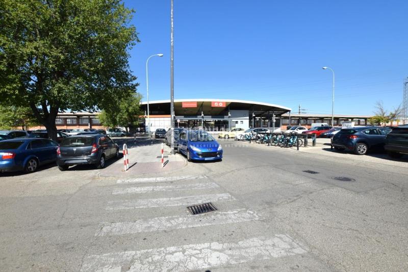 Foto cbdf5a01-3bbd-4293-9673-997bf1d58e06. Autoparkplatz in Universidad Getafe
