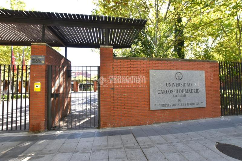 Foto ed959817-7cd5-4fb9-9272-497ef8811cc0. Autoparkplatz in Universidad Getafe