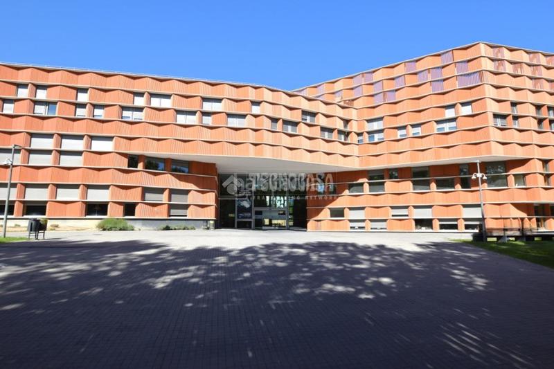 Foto eeccd741-c453-43ec-8168-f0fef4cb7c2e. Autoparkplatz in Universidad Getafe