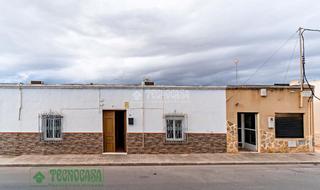 Casa aparellada a Matagorda. Casa en venta en el ejido