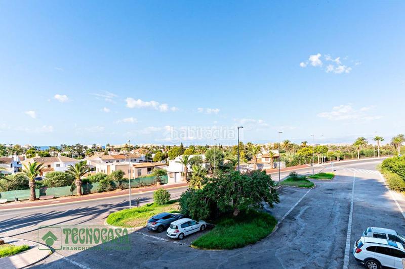 Foto bbe95acd-e525-4e60-8574-c2f2bc2fbe55. Appartement dans Almerimar Ejido (El)