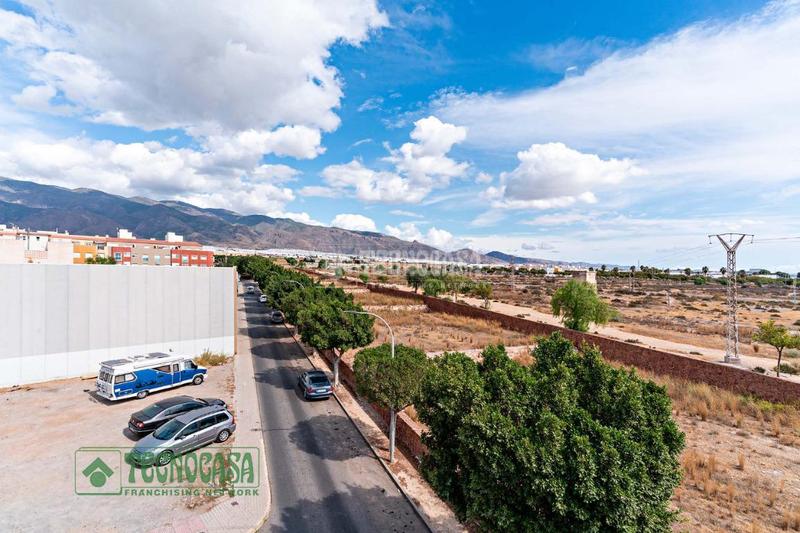 Foto 2ab3efa0-5ee1-461d-9829-bd2bb5e5e364. Appartamento con parcheggio in Santa María del Águila Ejido (El)